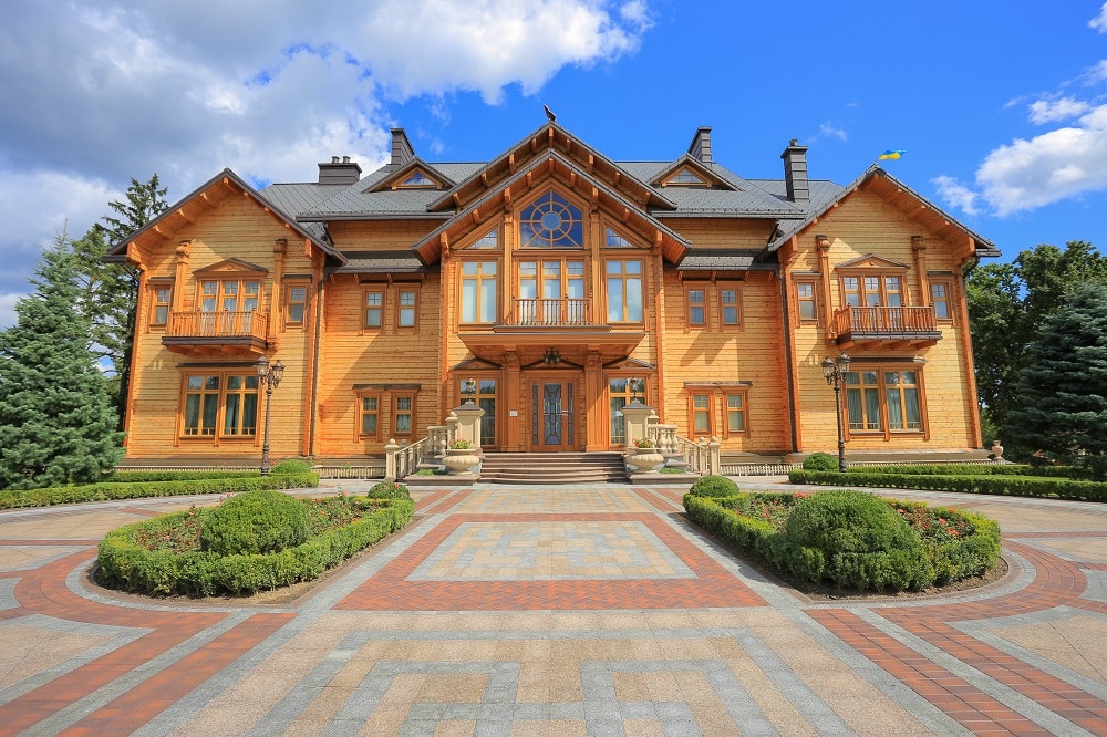 mansion